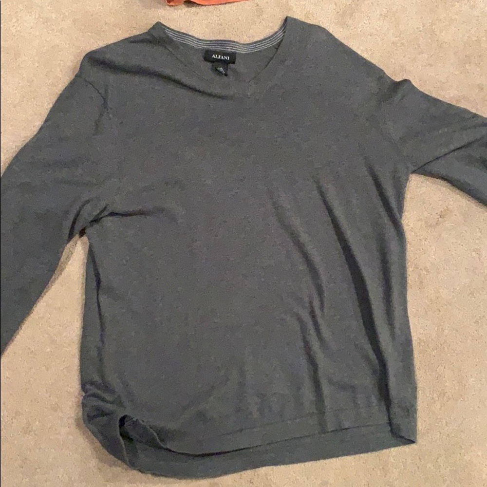 Grey alfani light sweater